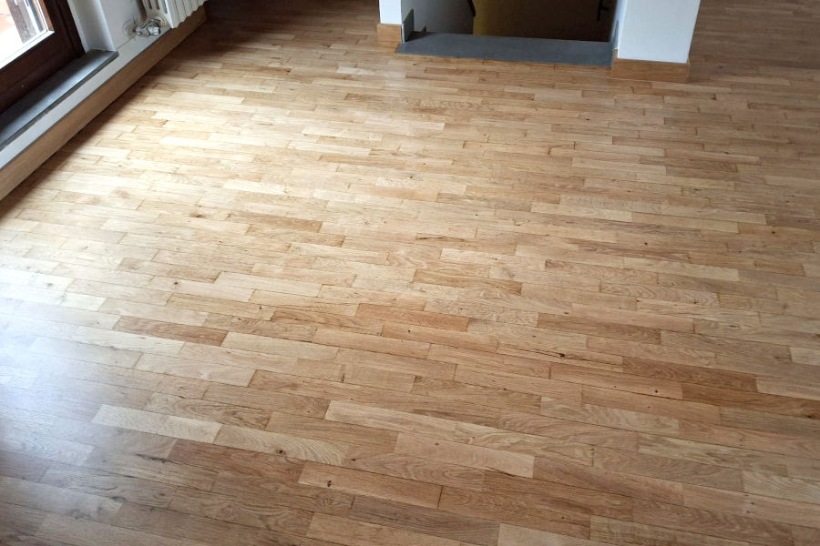 Restauro pavimento in parquet in massello di rovere